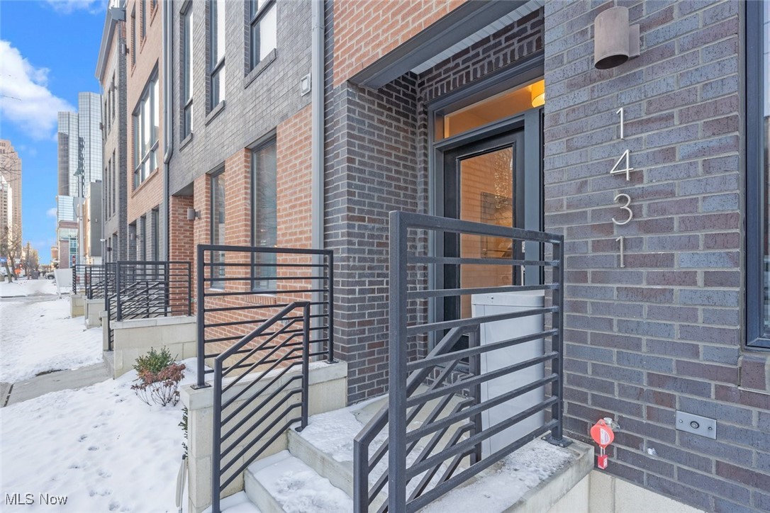 Cleveland, Ohio 44114, United States, 3 Bedrooms Bedrooms, ,5 BathroomsBathrooms,Residential,Active,4516