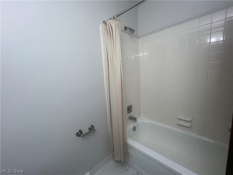 Tiny photo for 474 Terrell Court, Richmond Heights, OH 44143 (MLS # 5216591)