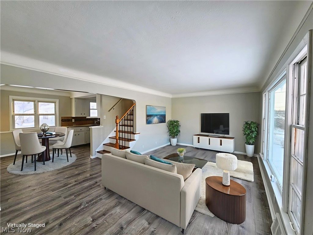 Photo of 9516 Alexander Road, Cleveland, OH 44125 (MLS # 5188331)