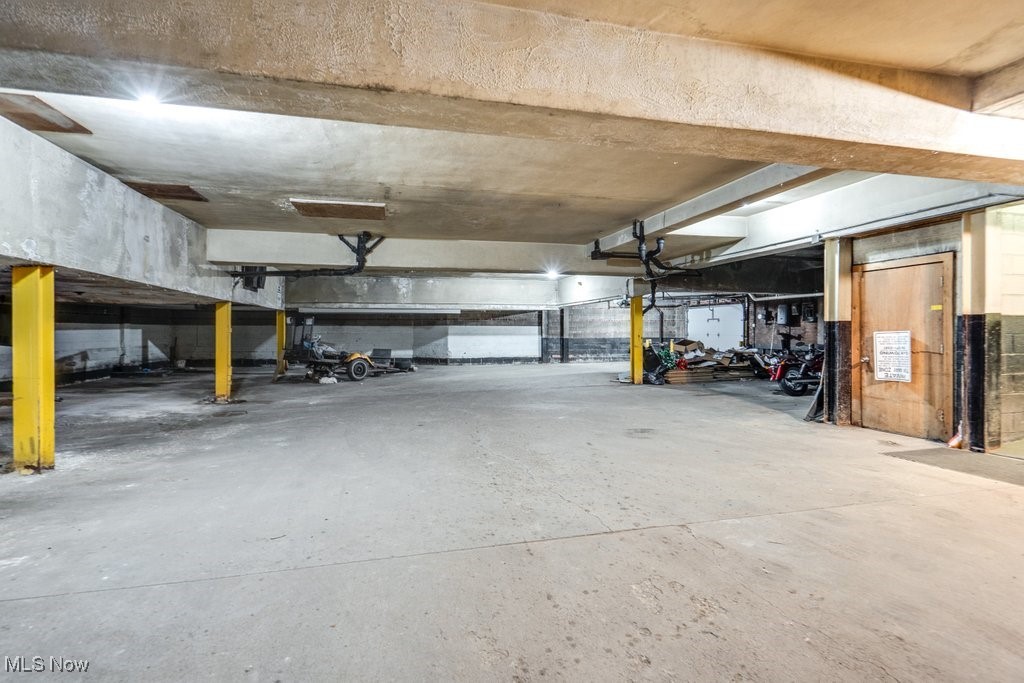 Kuster Estates - Commercial Sale