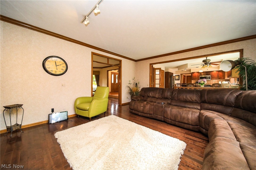 Halle Estates - Residential