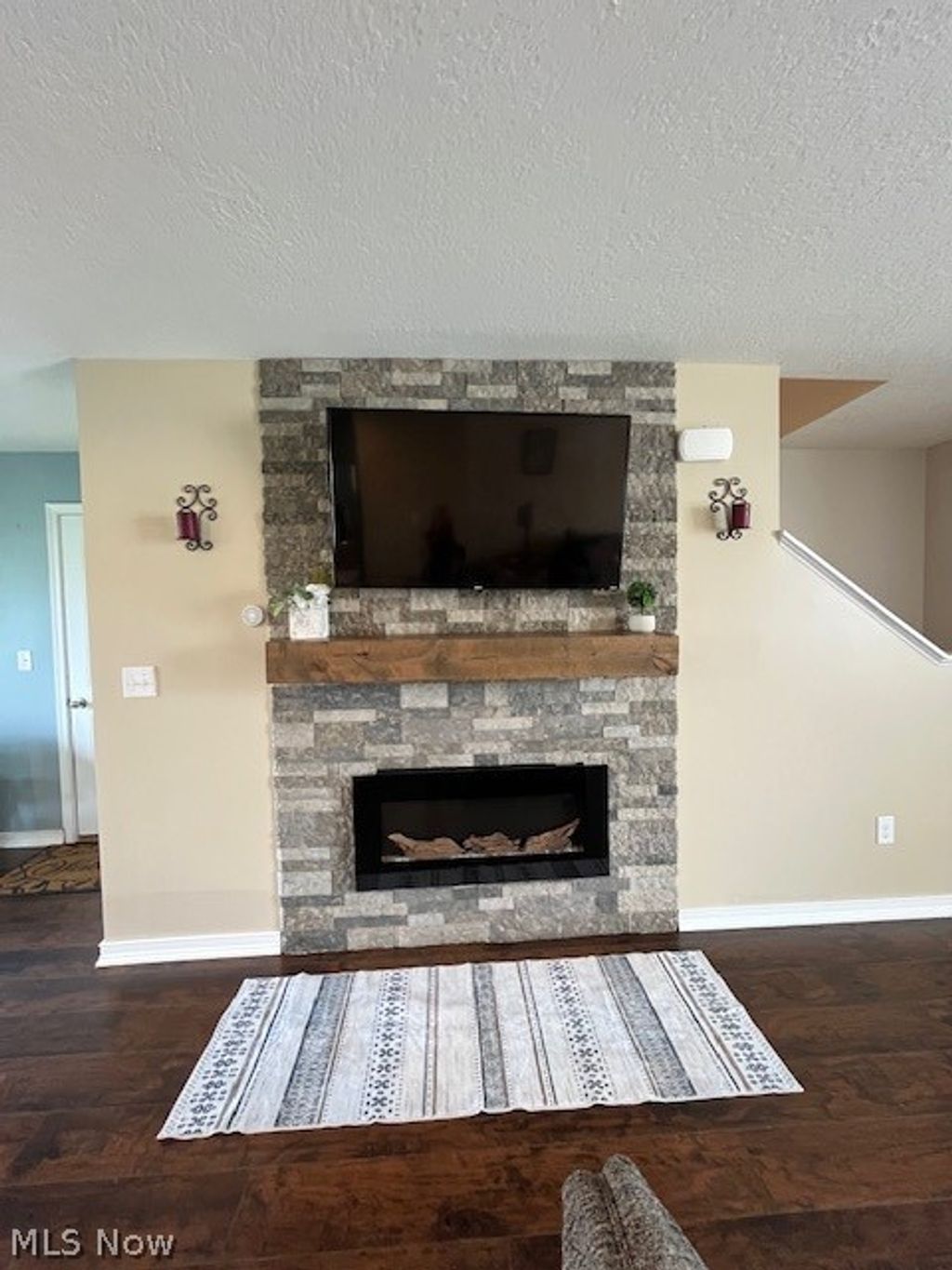 Photo of 3225 Brentwood Drive, Akron, OH 44312 (MLS # 5204853)