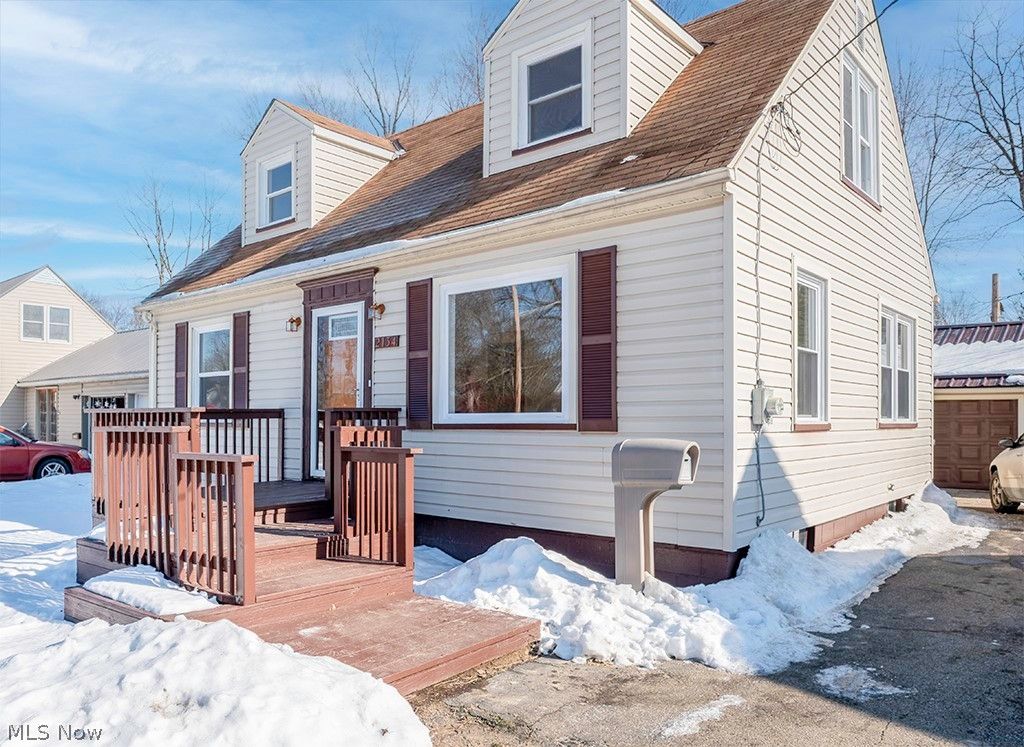 Photo of 2134 Estabrook Avenue NW, Warren, OH 44485 (MLS # 5186967)