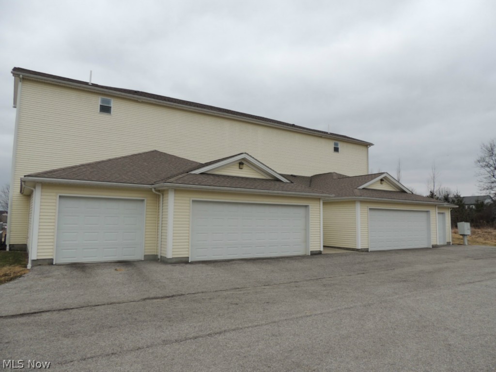 Silver Stone Condo - Residential