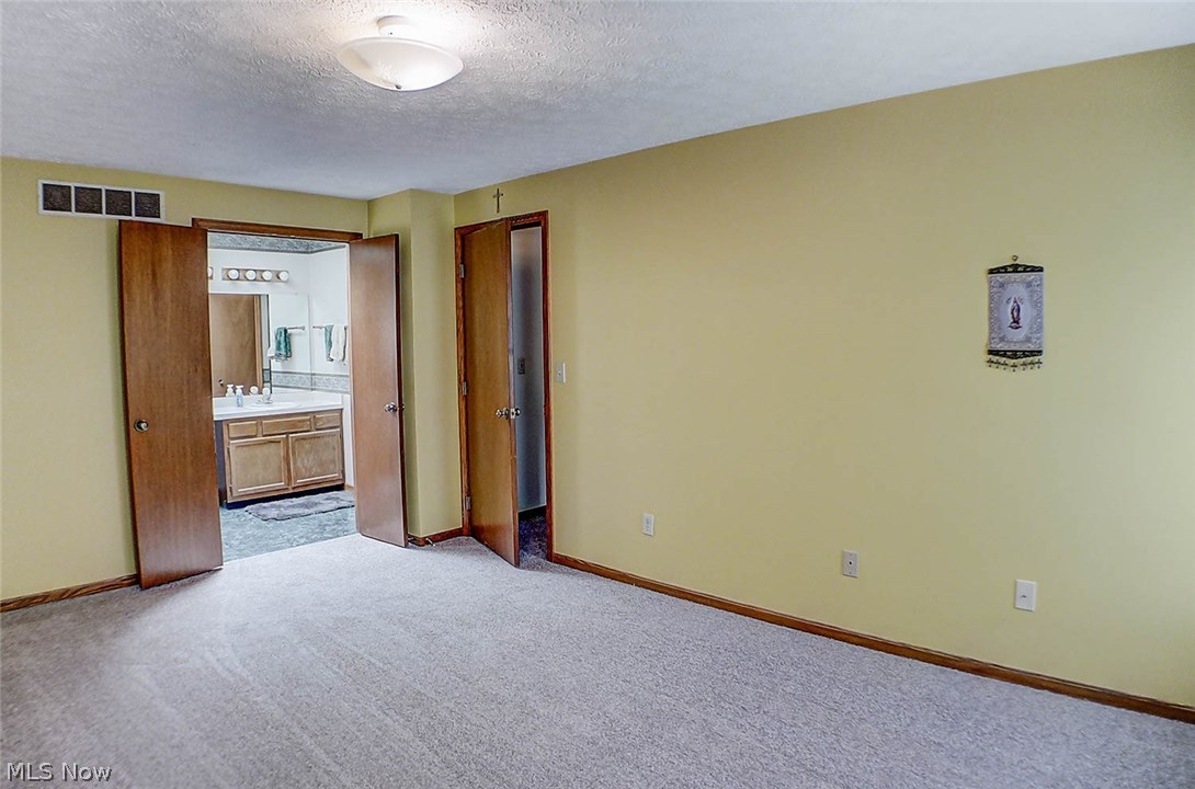 Camden Knolls - Residential