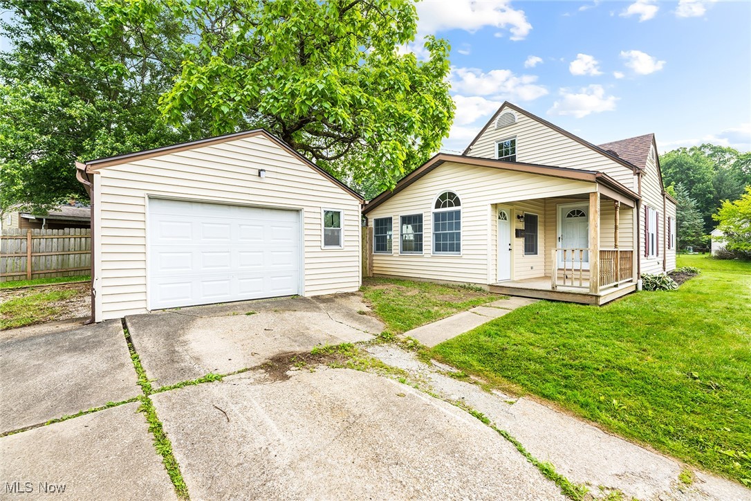 2305 Harding Road, Cuyahoga Falls, Ohio image 4