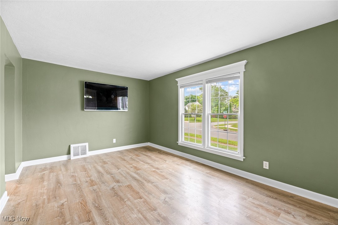 2305 Harding Road, Cuyahoga Falls, Ohio image 7
