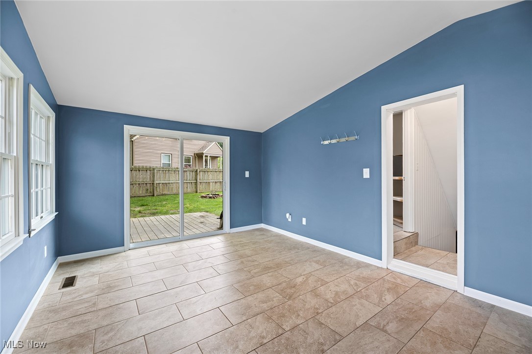 2305 Harding Road, Cuyahoga Falls, Ohio image 12