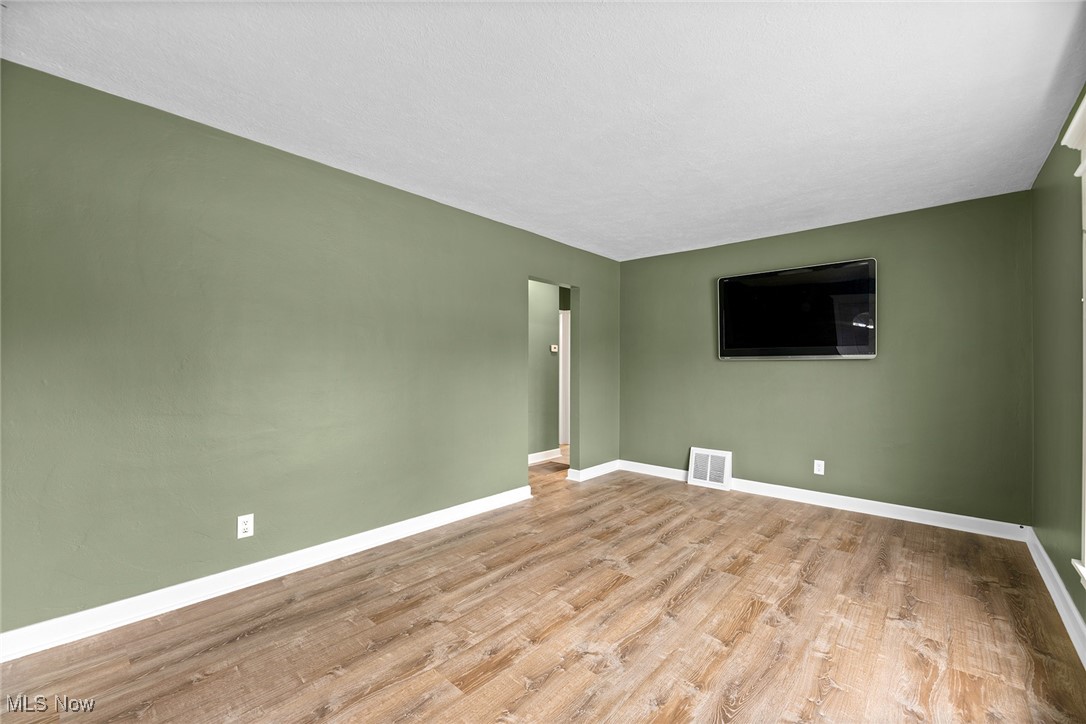 2305 Harding Road, Cuyahoga Falls, Ohio image 6