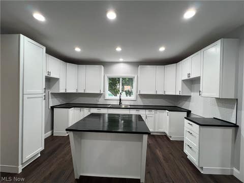 Tiny photo for 162 Riverside Drive, Ashtabula, OH 44004 (MLS # 5239467)