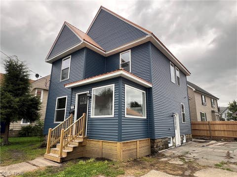 Photo of 162 Riverside Drive, Ashtabula, OH 44004 (MLS # 5239467)