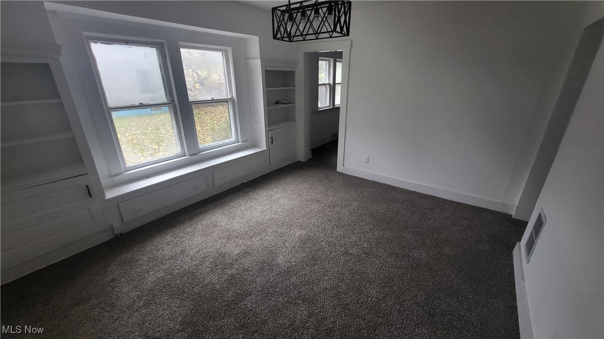 Cleveland, Ohio 44108, United States, 3 Bedrooms Bedrooms, ,1 BathroomBathrooms,Residential,Active,31073