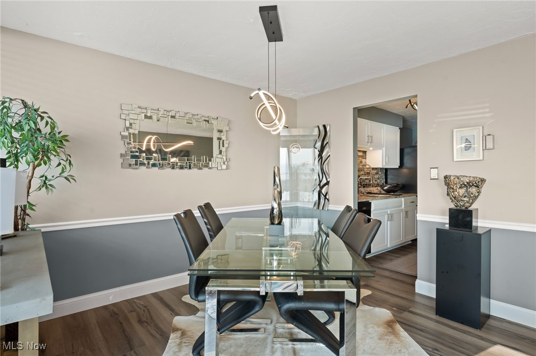 Carlyle Condo - Residential