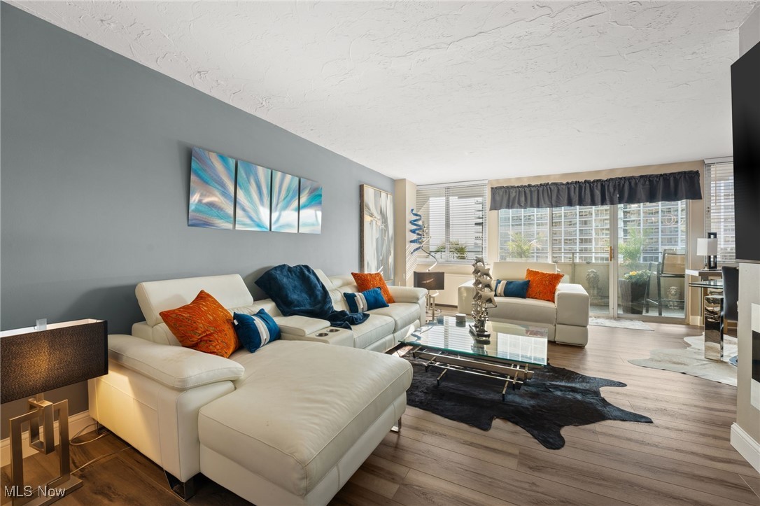 Carlyle Condo - Residential