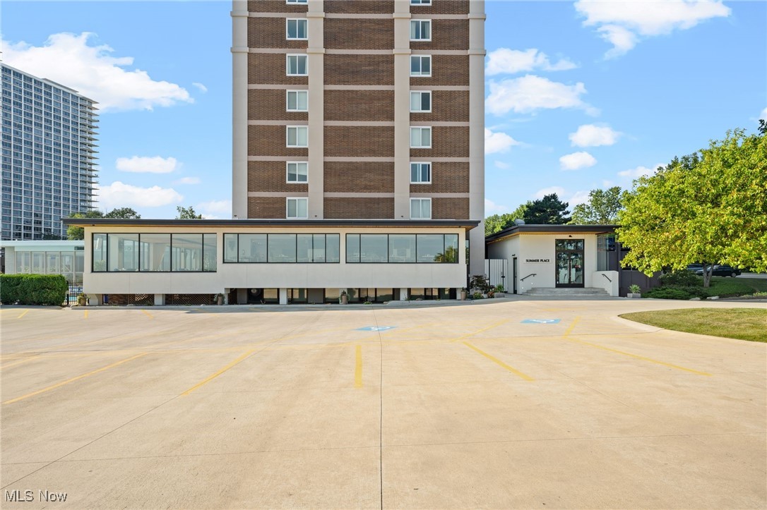 Carlyle Condo - Residential