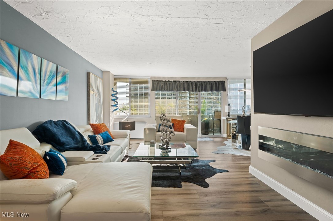 Carlyle Condo - Residential