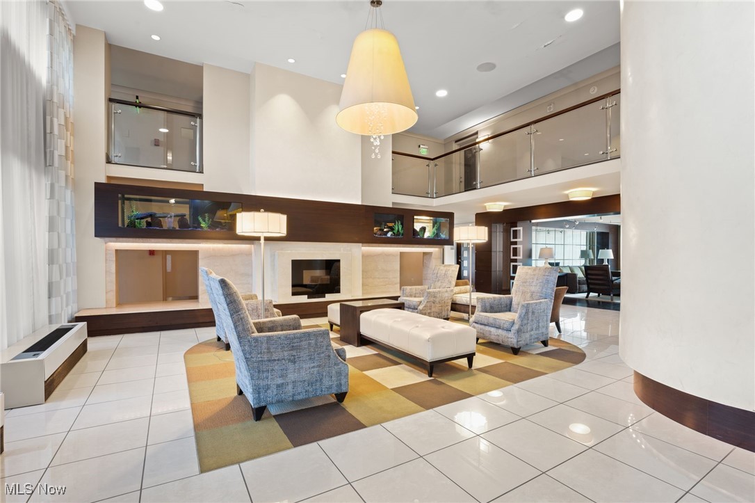 Carlyle Condo - Residential