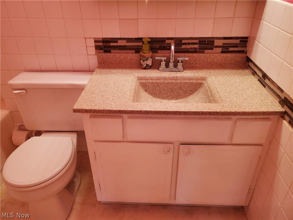 Silver Lake Towers Condo - Residential
