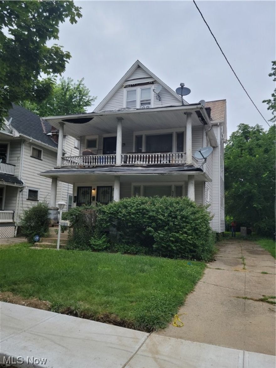 THREE UNIT MULTI-FAMILY. Potential cash flow of $2,600/month or more. Fixer upper sold as is. Seller will make no repairs. Current tenant is a family member who has been given 30 day notice, pays no rent. Entry only with accepted offer contingent on inspection.