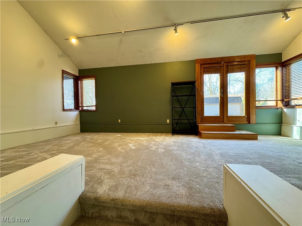 8010 Parkford Street, Massillon, Ohio image 40