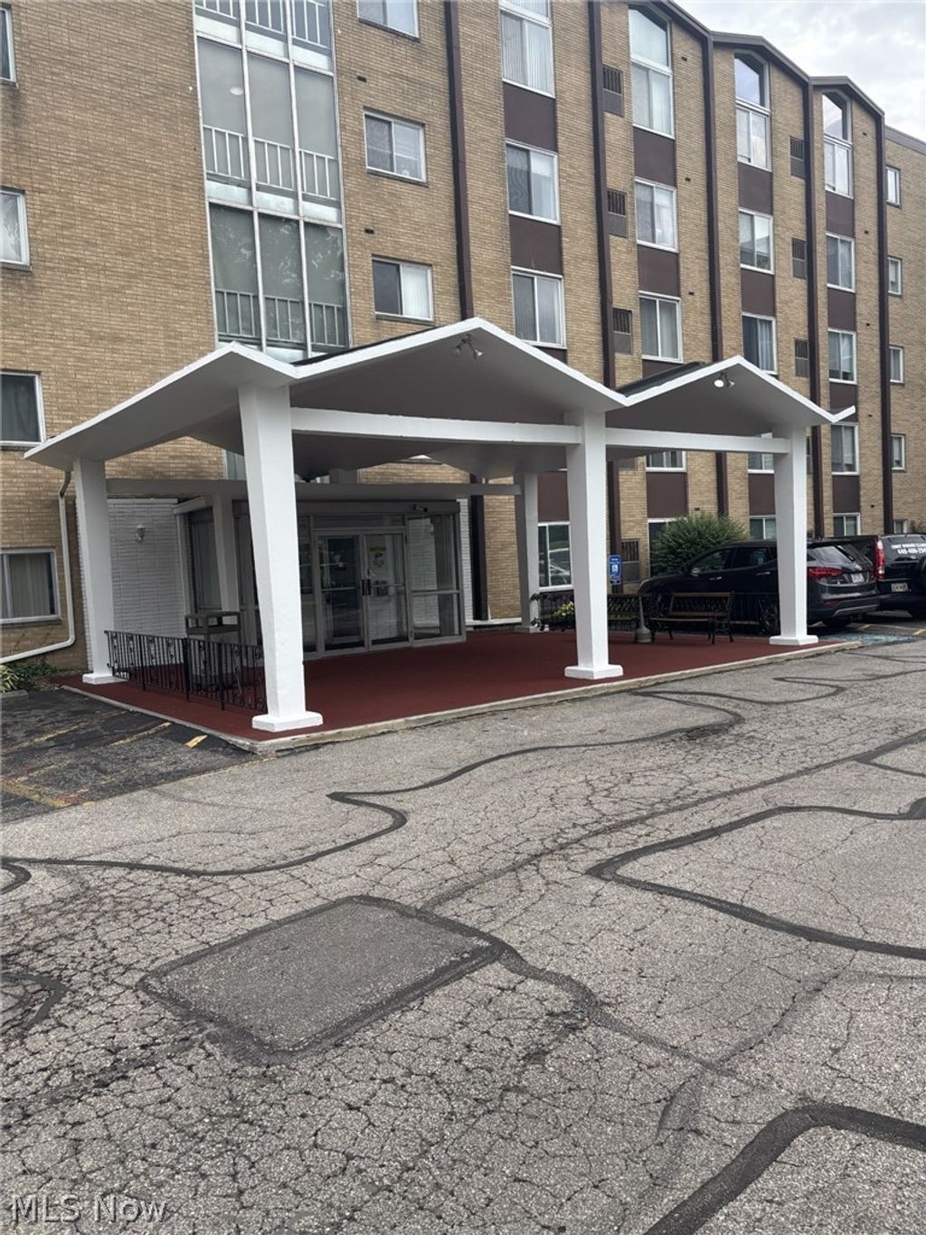 Photo of 25735 Lorain Road #119, North Olmsted, OH 44070 (MLS # 5221232)