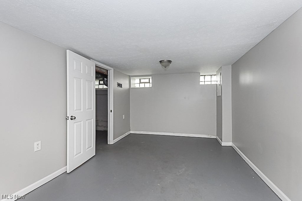 Shaker Lee - Residential