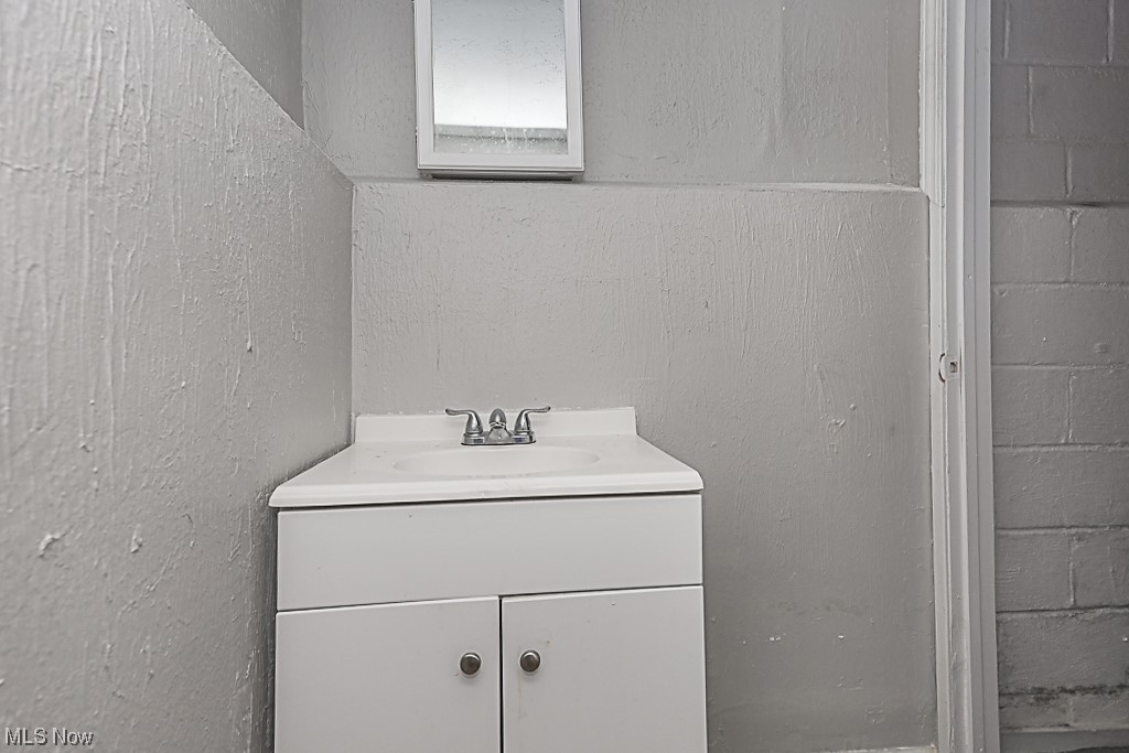 Shaker Lee - Residential