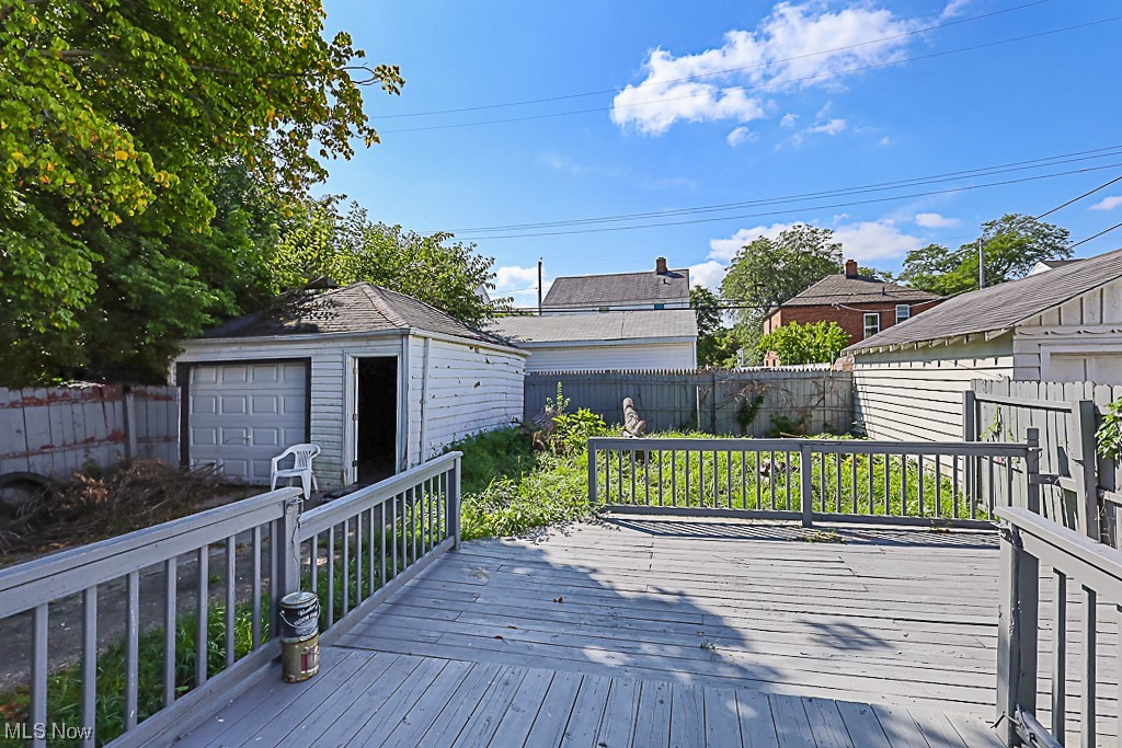 Shaker Lee - Residential