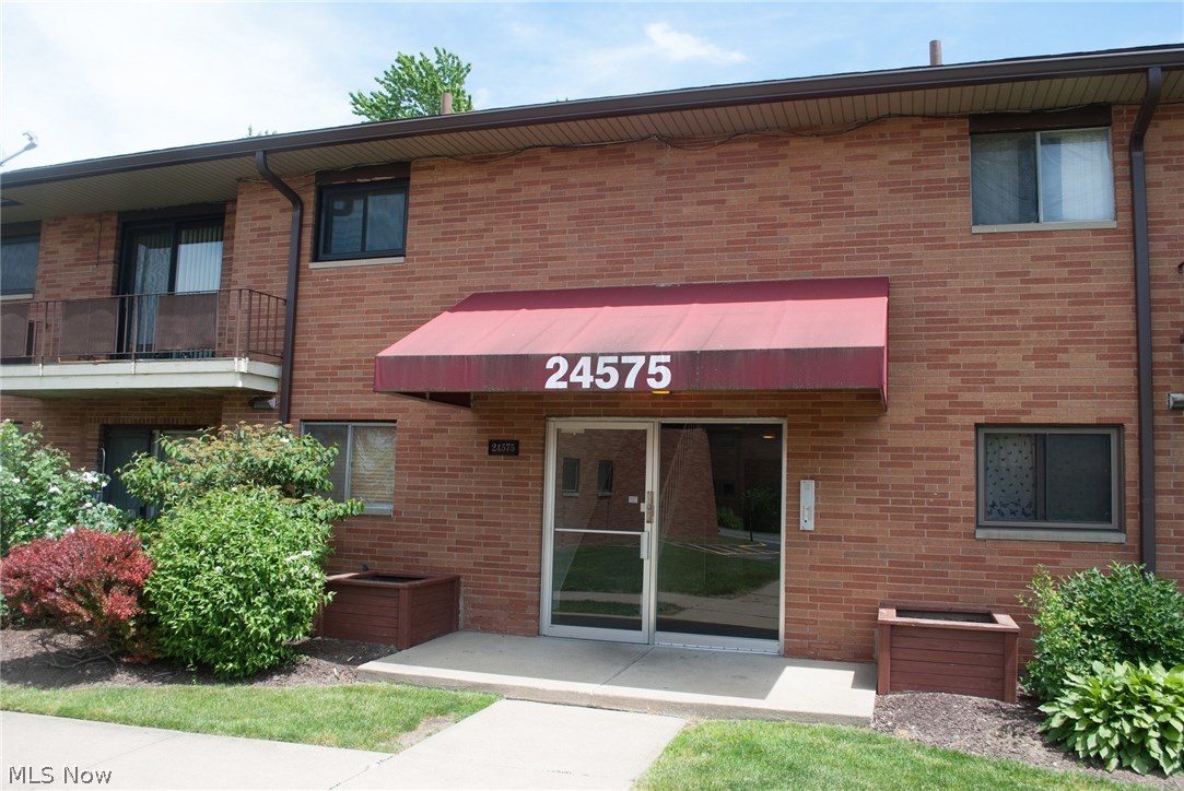 Clareshire Court Condo - Residential