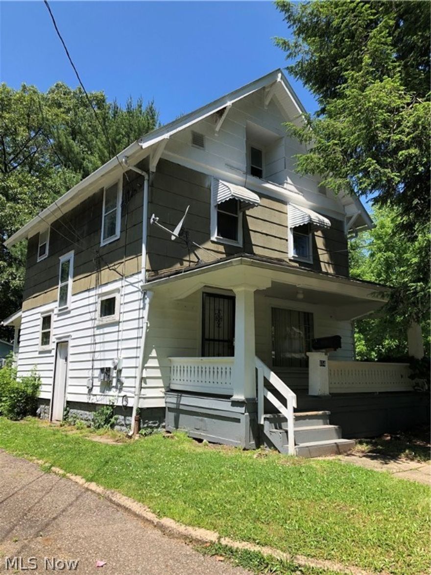 Nice 3 bedroom home with a finished attic and 2 car garage!  Dont miss it!  All adult occupants must apply online and pass a credit, criminal and eviction history check as well as income verification.  $35 app fee per person.  No Section 8