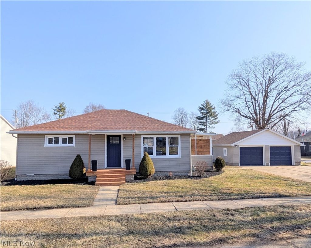 Photo of 317 Maple Street N, Gnadenhutten, OH 44629 (MLS # 5188820)