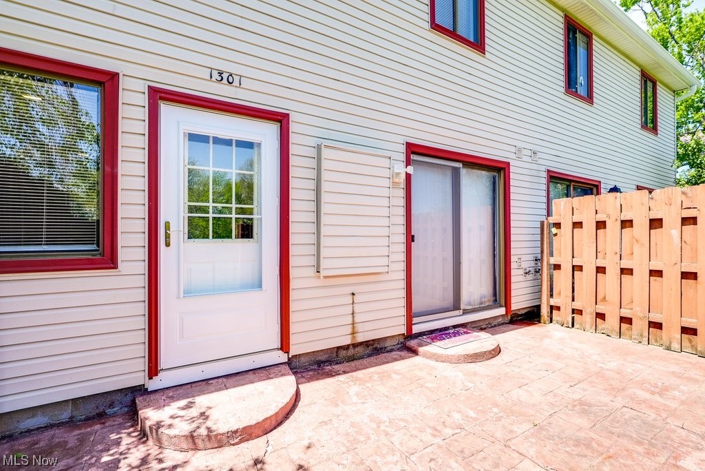 Kings Court Condo - Residential