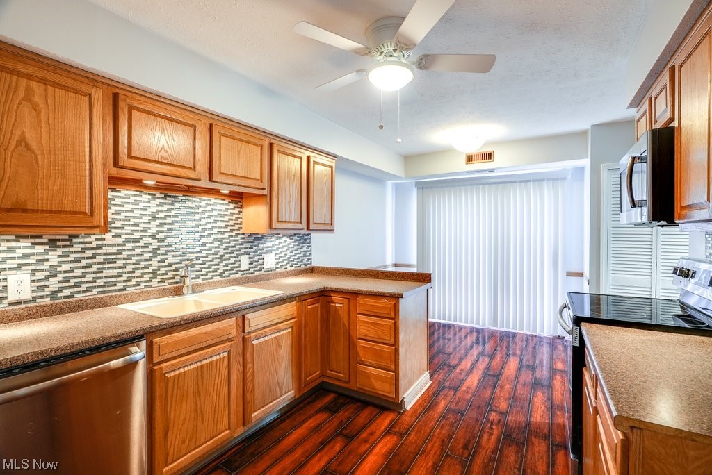 Kings Court Condo - Residential