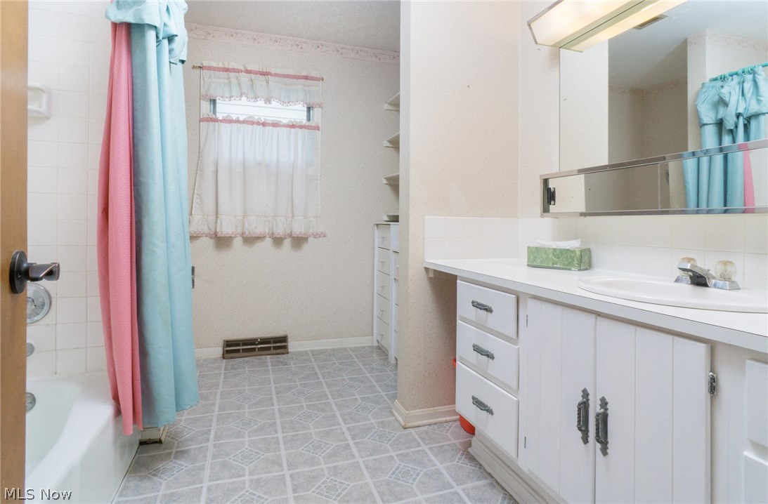 Village/Sebring - Residential