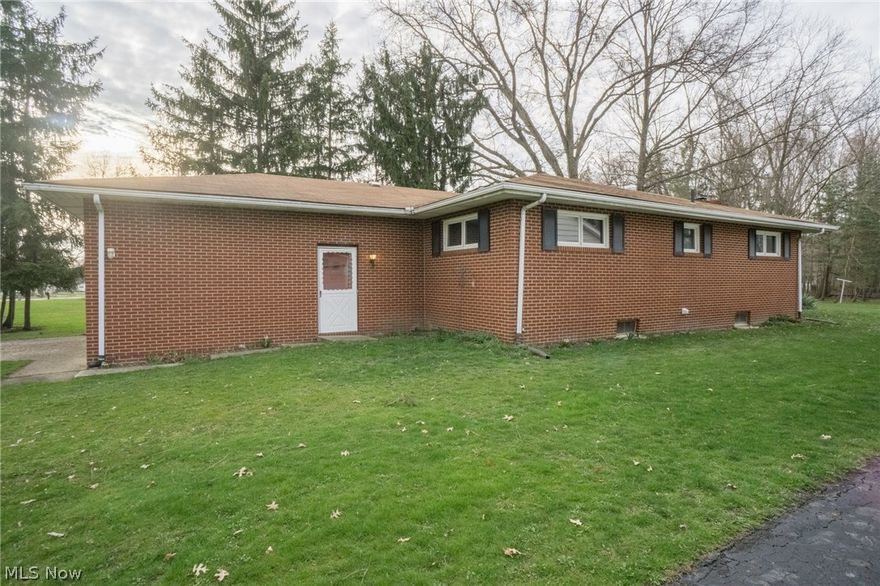 All financing types are now available.  Well maintained brick ranch estate.  The home offers an open floor plan with an ample amount of storage.  Sun porch has a wood burning fireplace & leads to a serene backyard. Close to schools.  New flooring & garage door.  Call for your private tour today.