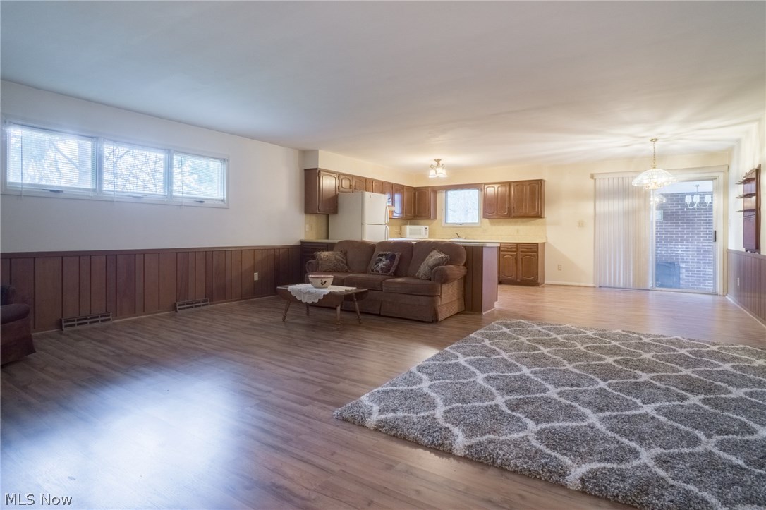 Village/Sebring - Residential