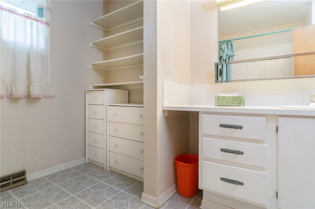 Village/Sebring - Residential