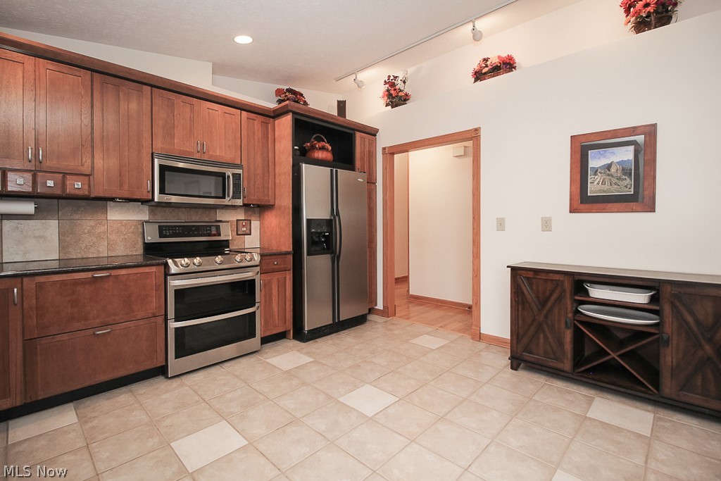 Cleveland Beach - Residential