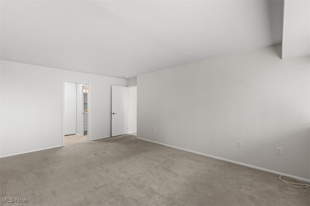 Meridian Condo - Residential