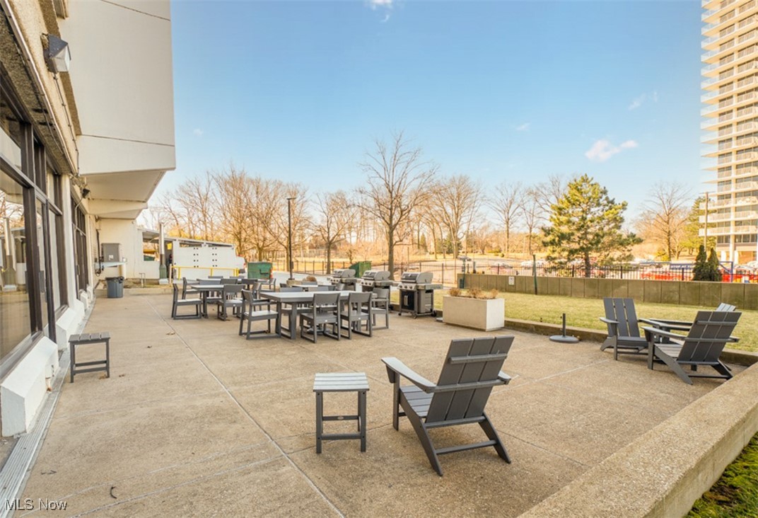 Meridian Condo - Residential