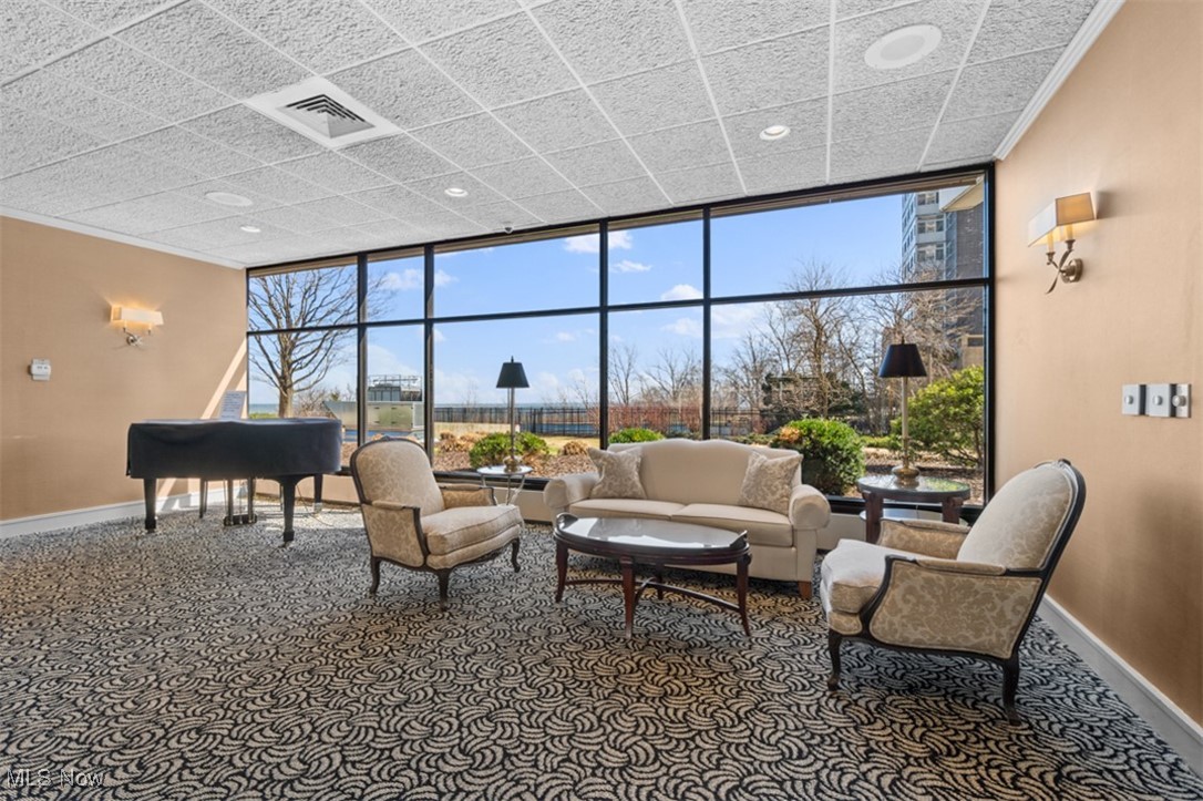 Meridian Condo - Residential