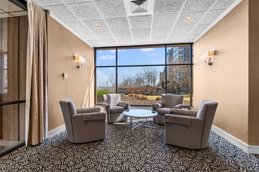 Meridian Condo - Residential