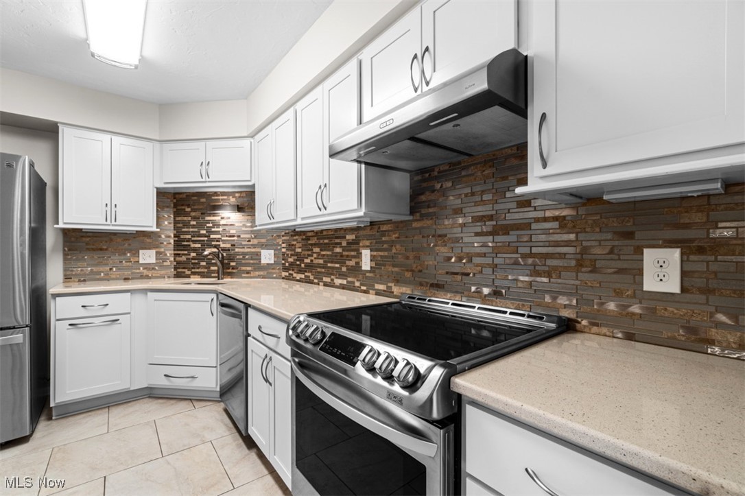 Meridian Condo - Residential