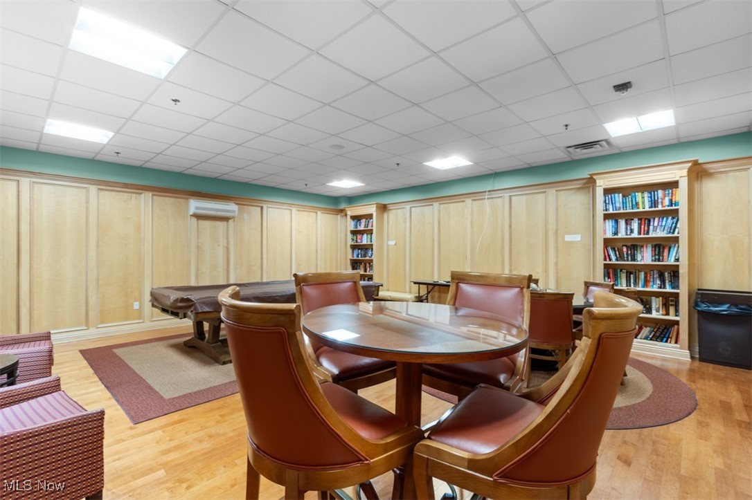 Meridian Condo - Residential