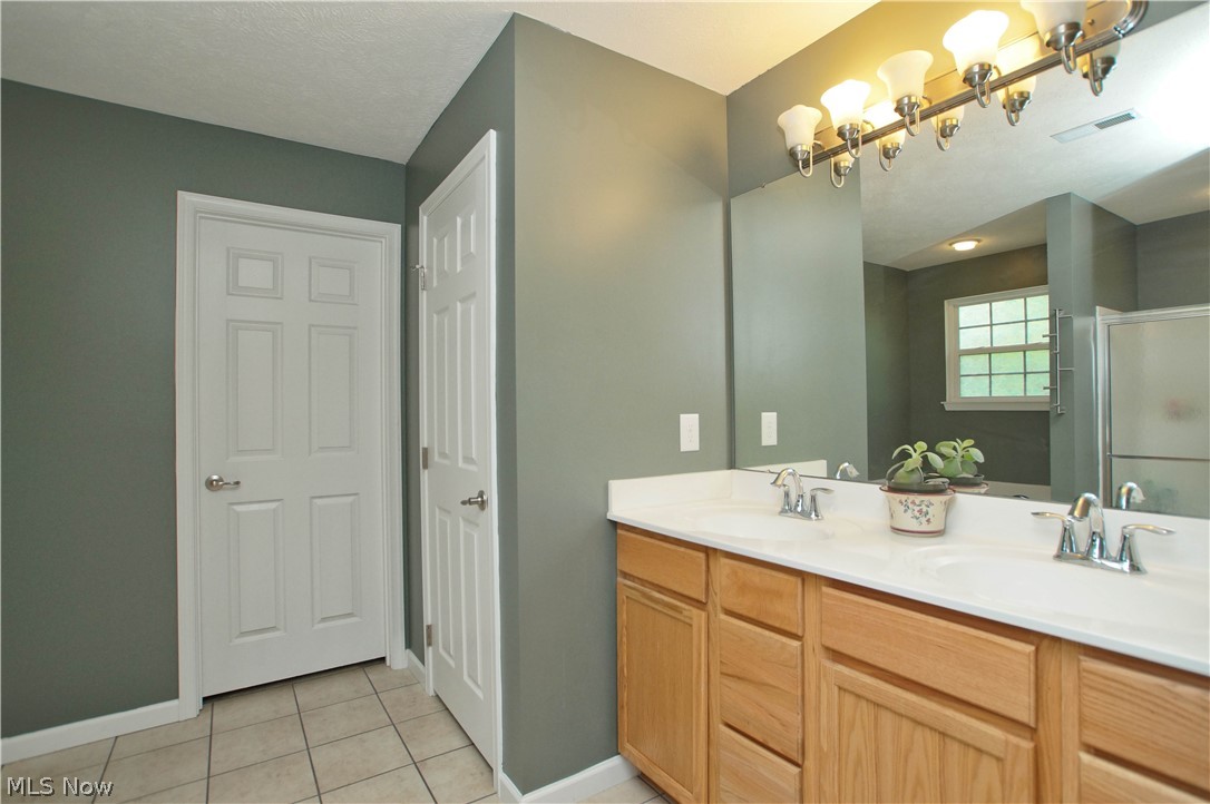 Meadows/Oakwood Ph 04 - Residential