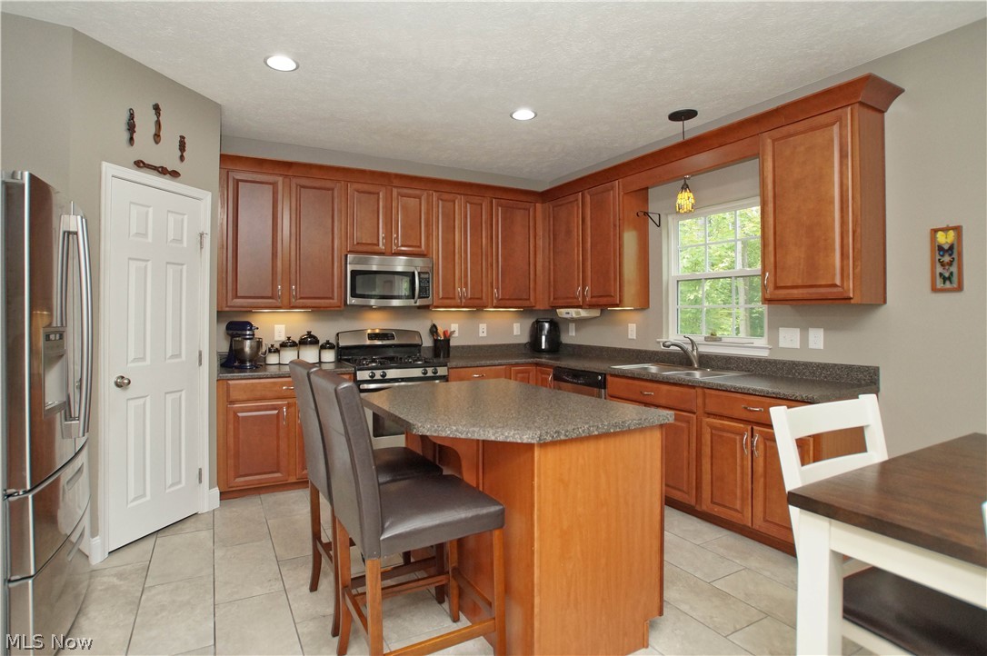 Meadows/Oakwood Ph 04 - Residential