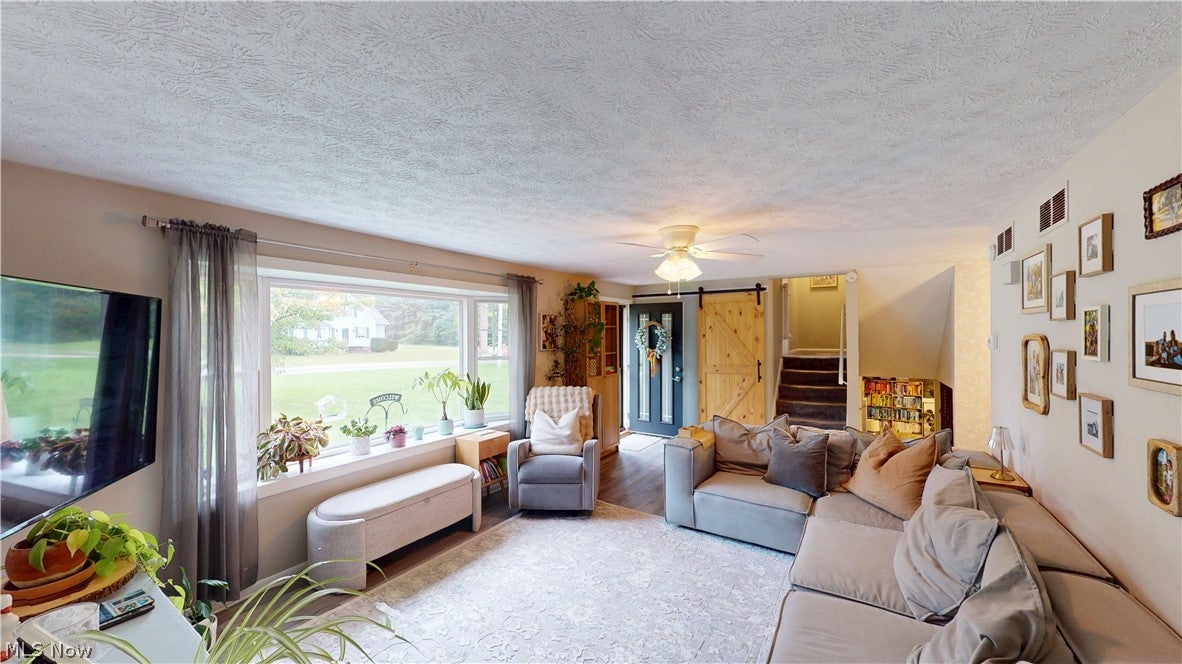 3350 Sandy Lake Road