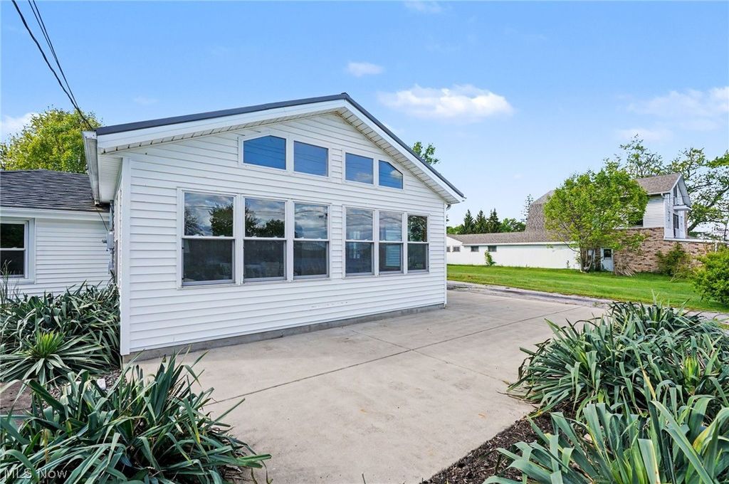 Photo of 1446 Jersey Street, Lake Milton, OH 44429 (MLS # 5209323)