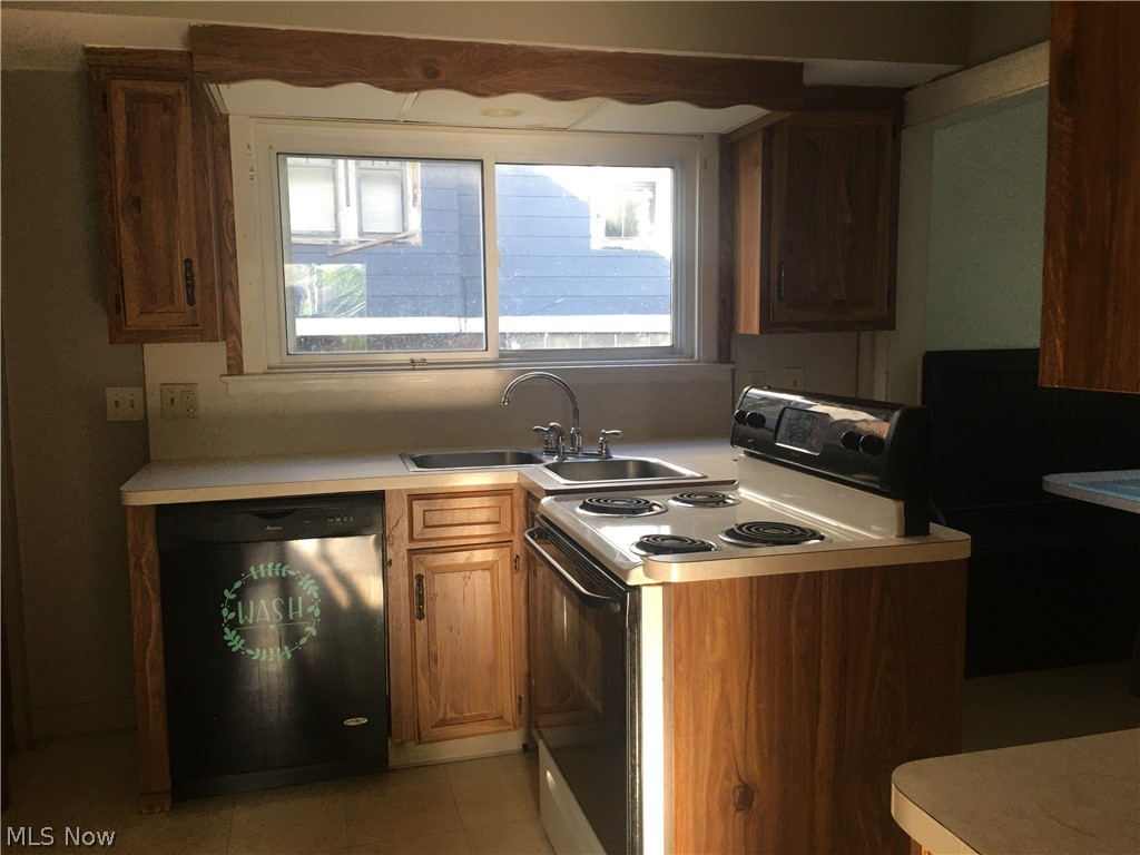 Goodyear Heights - Residential Lease