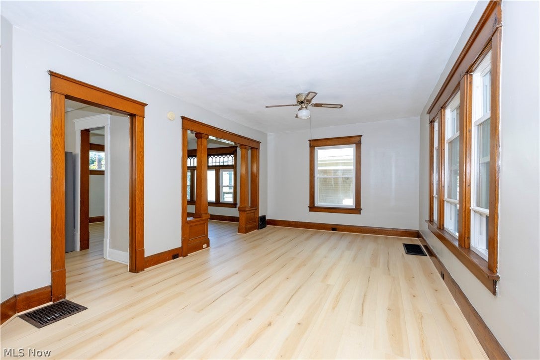 121 Chestnut Avenue NE